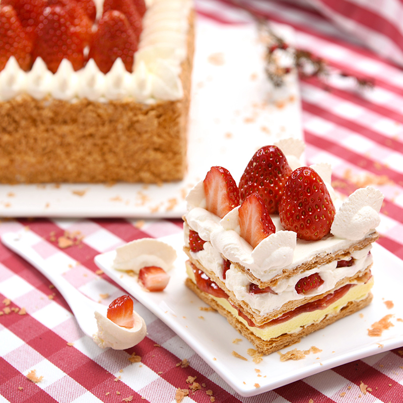 草莓拿破仑蛋糕