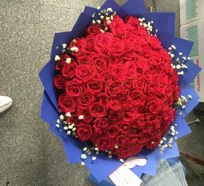 眷恋-99支精品红玫瑰-唯品鲜花网